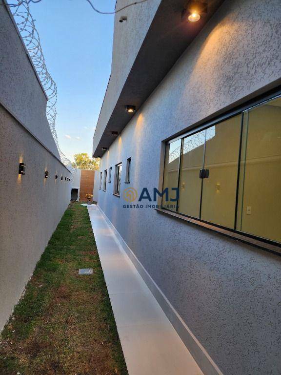 Casa à venda com 3 quartos, 121m² - Foto 15