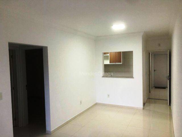 Apartamento para alugar com 2 quartos, 60m² - Foto 4