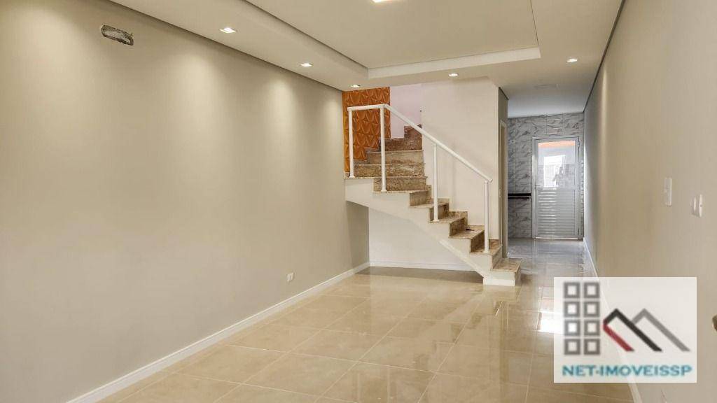 Sobrado à venda com 3 quartos, 108m² - Foto 1