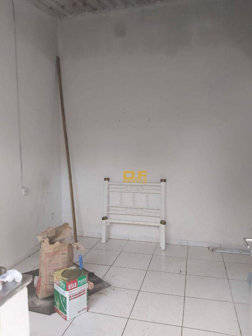 Casa à venda com 2 quartos, 145M2 - Foto 2