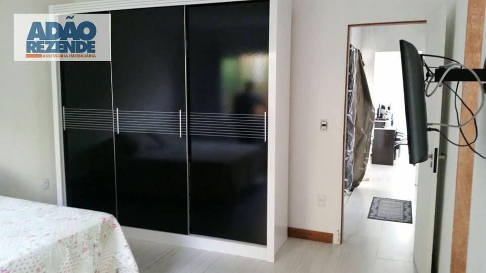 Casa de Condomínio à venda com 3 quartos, 250m² - Foto 10