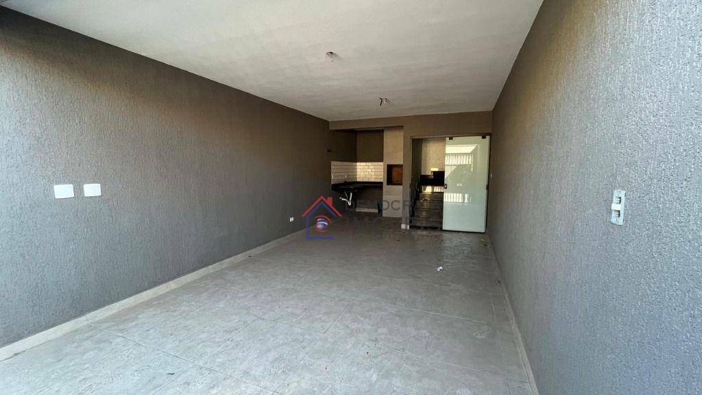 Sobrado à venda com 2 quartos, 84m² - Foto 12