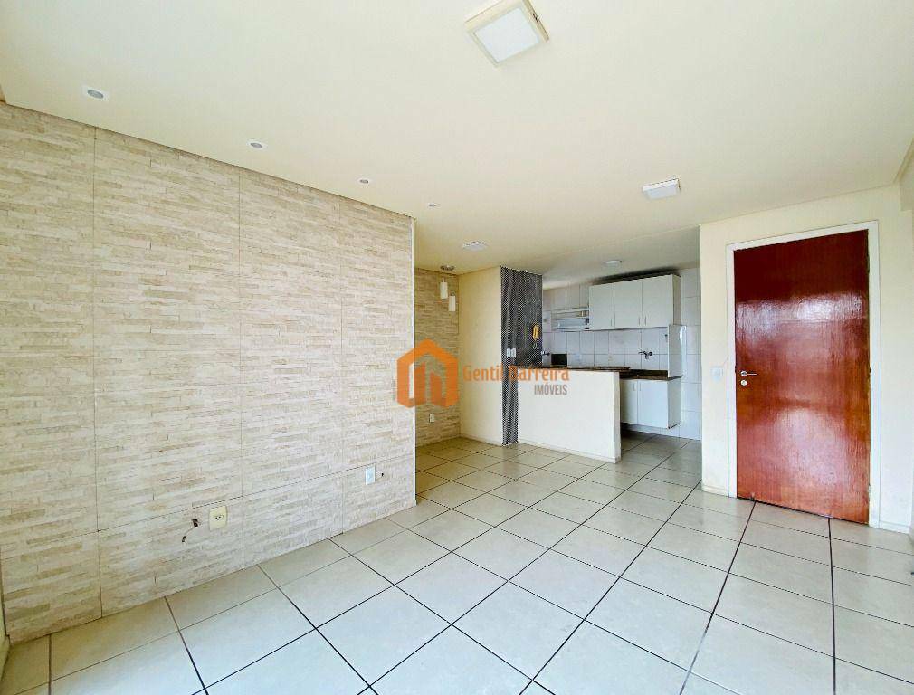 Apartamento à venda com 2 quartos, 69m² - Foto 3