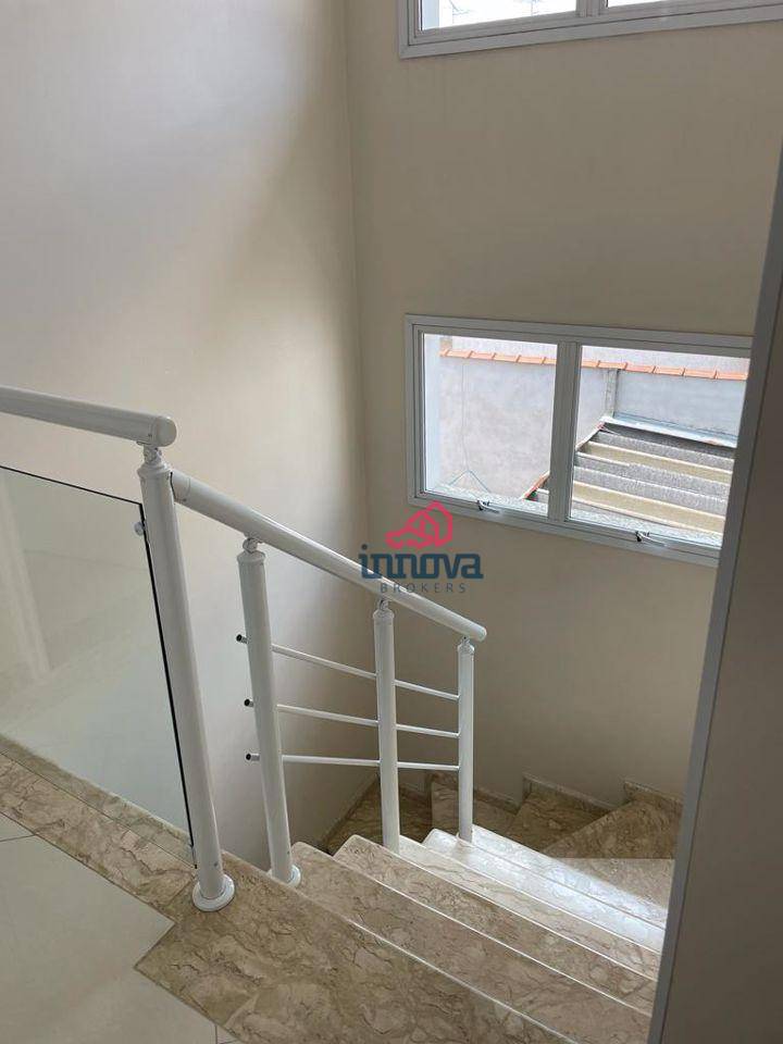 Sobrado à venda com 3 quartos, 220m² - Foto 18