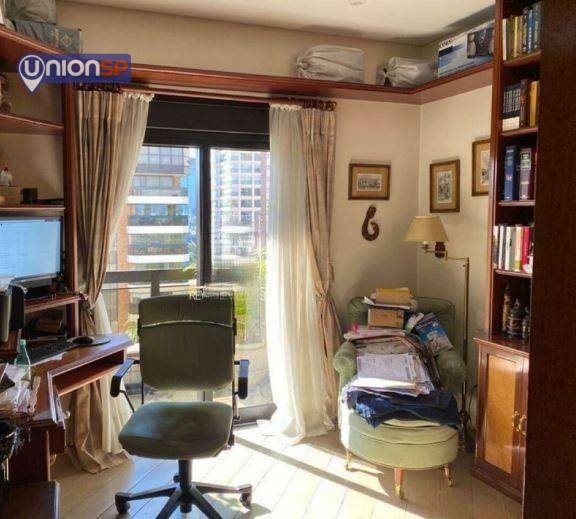 Apartamento à venda com 6 quartos, 320m² - Foto 5