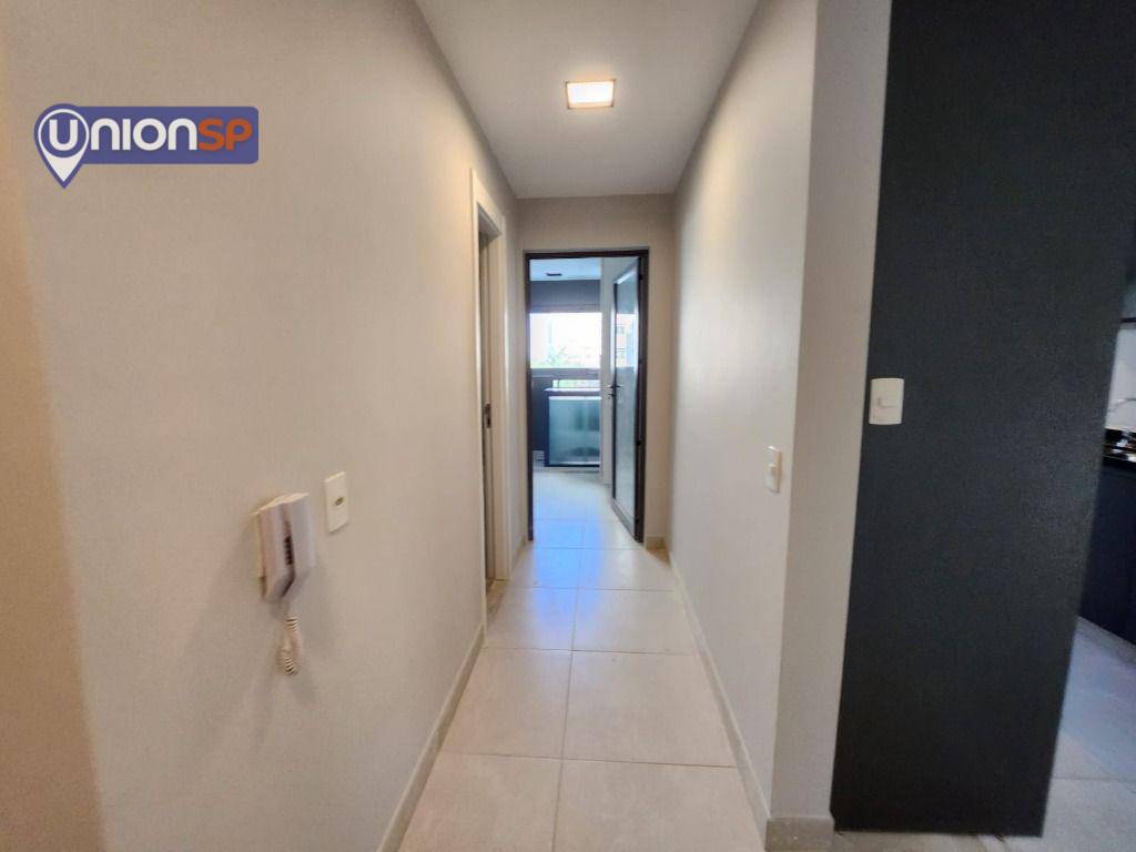 Apartamento à venda com 3 quartos, 162m² - Foto 4