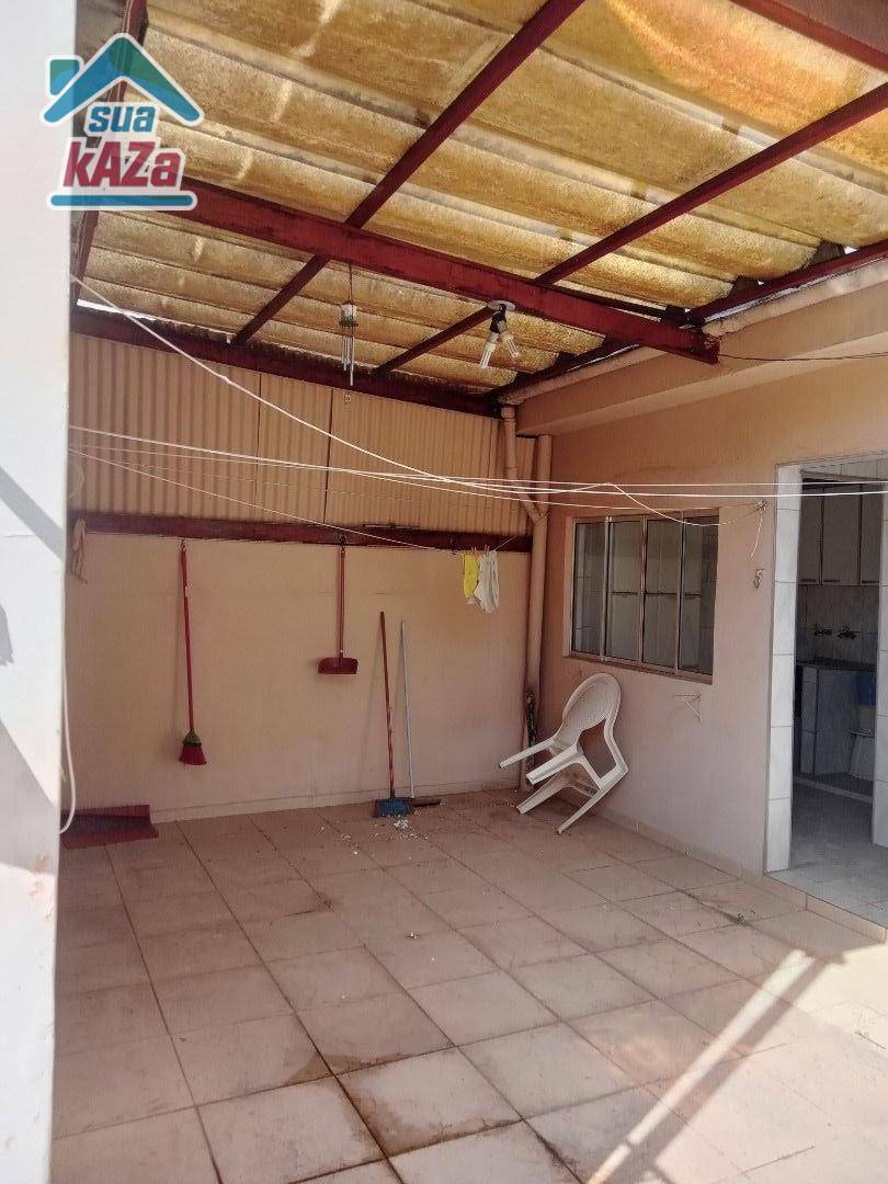 Sobrado à venda com 4 quartos, 196m² - Foto 9