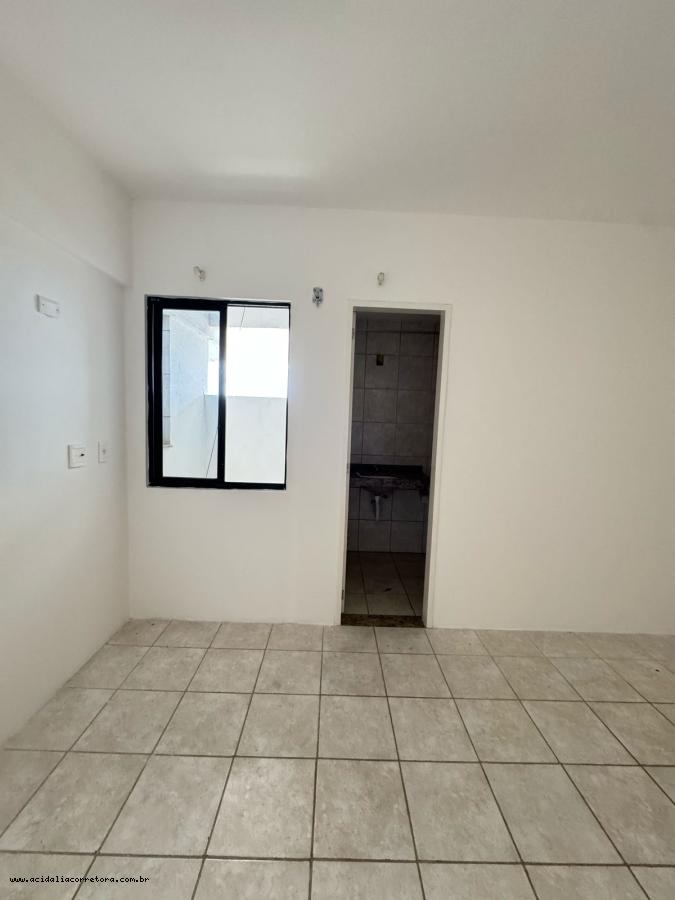 Apartamento para alugar com 2 quartos, 65m² - Foto 18