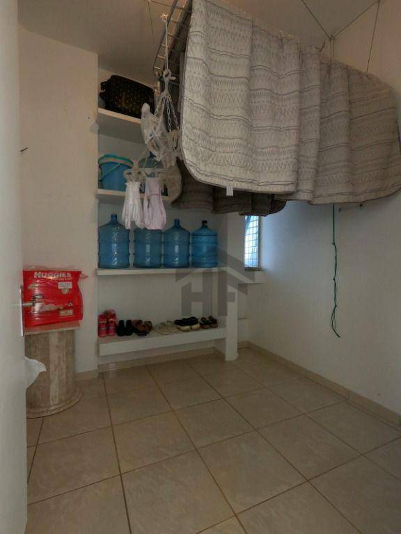 Apartamento à venda com 3 quartos, 154m² - Foto 18