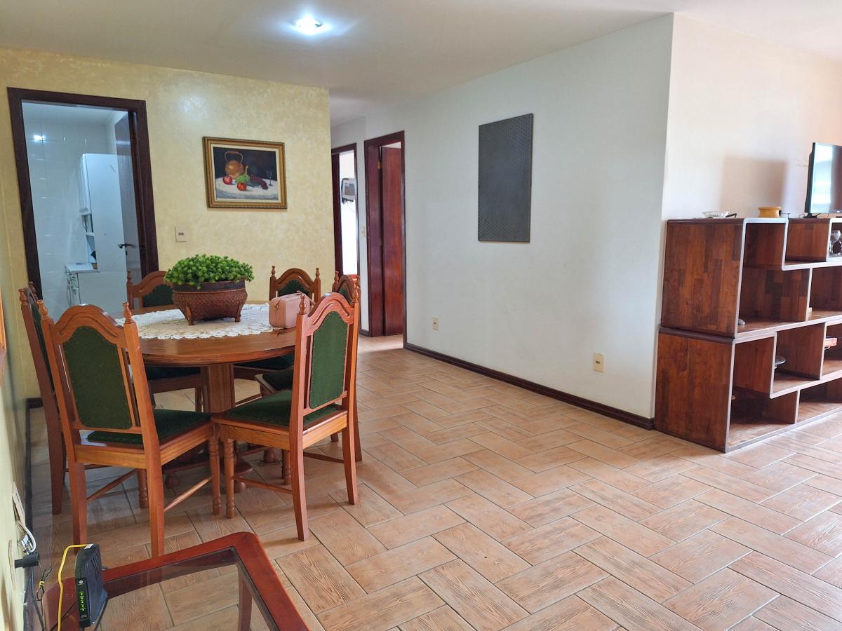 Apartamento à venda com 3 quartos, 194m² - Foto 8