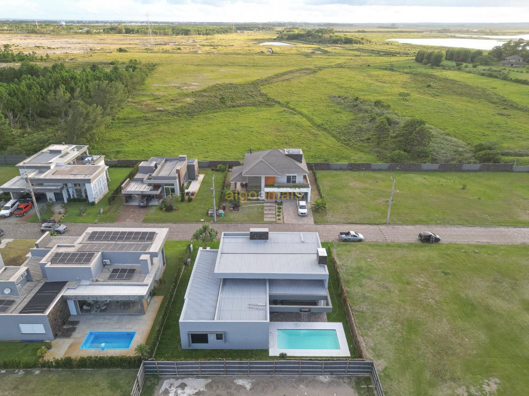 Casa de Condomínio à venda com 4 quartos, 268m² - Foto 9