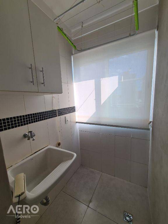 Apartamento à venda com 2 quartos, 77m² - Foto 11
