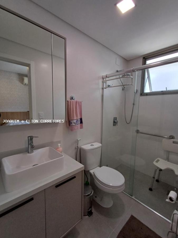 Apartamento à venda com 2 quartos, 80m² - Foto 14