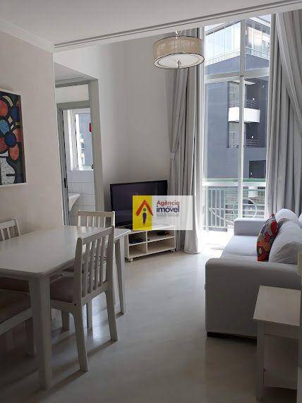 Apartamento para alugar com 1 quarto, 50m² - Foto 4