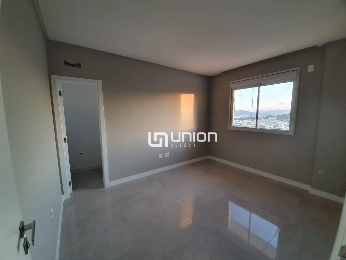 Apartamento à venda com 4 quartos, 173m² - Foto 10