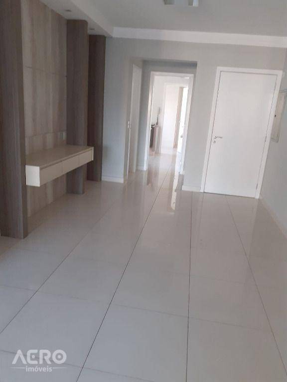 Apartamento à venda com 4 quartos, 200m² - Foto 13