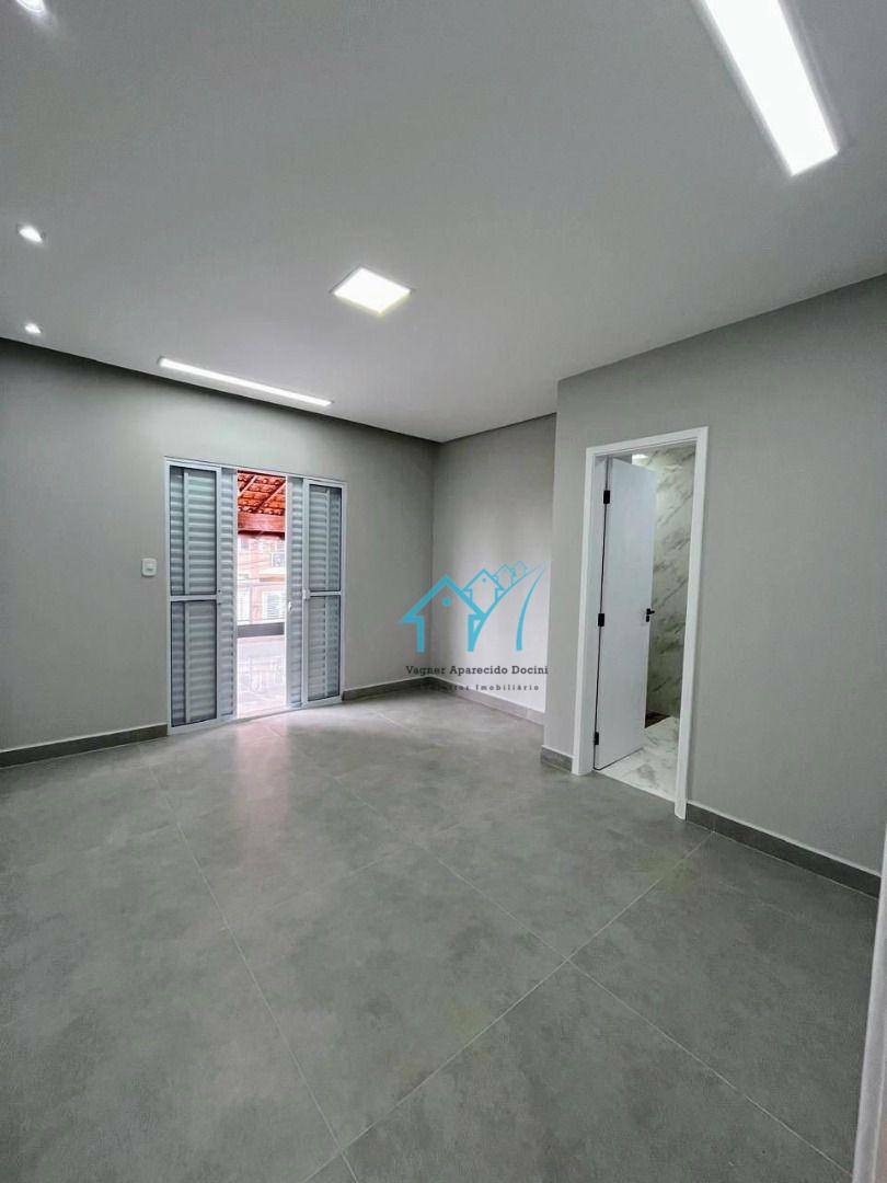 Sobrado à venda com 3 quartos, 180m² - Foto 3