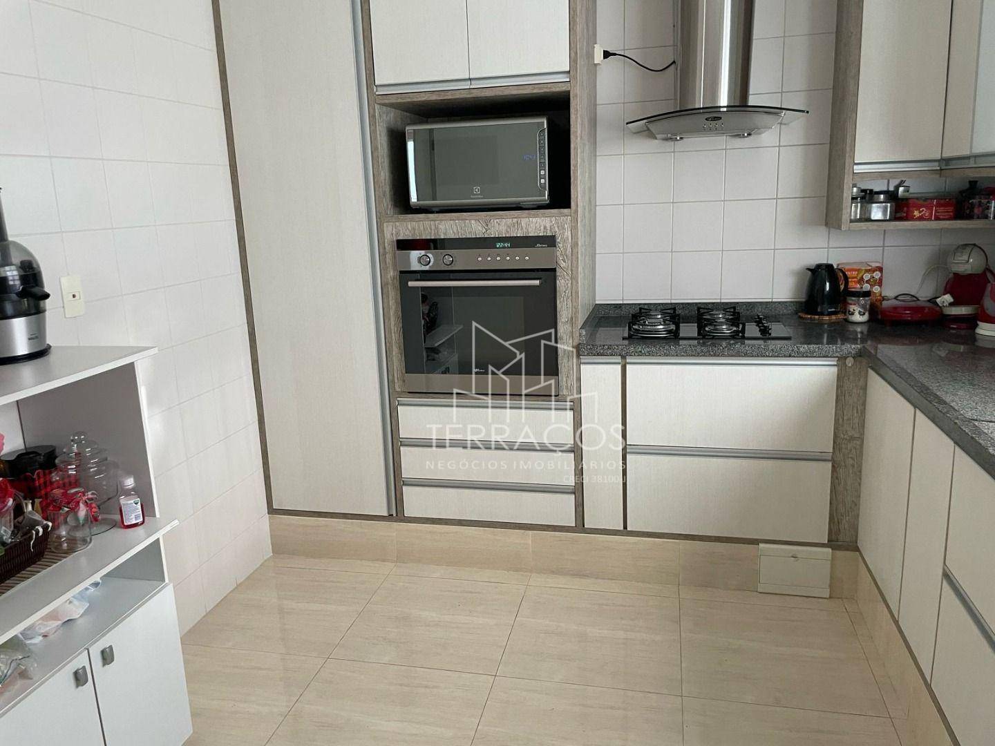 Casa de Condomínio para alugar com 3 quartos, 89m² - Foto 1