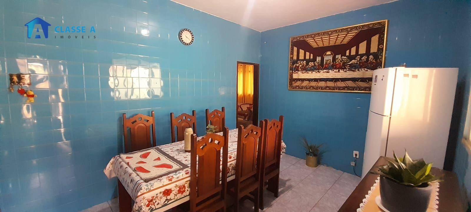 Casa à venda com 3 quartos, 60m² - Foto 14