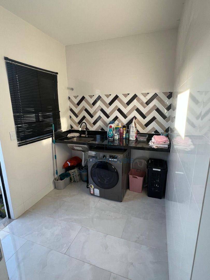 Casa à venda com 3 quartos, 200m² - Foto 20