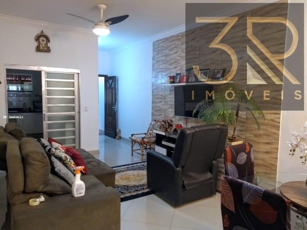 Casa à venda com 3 quartos, 180m² - Foto 31