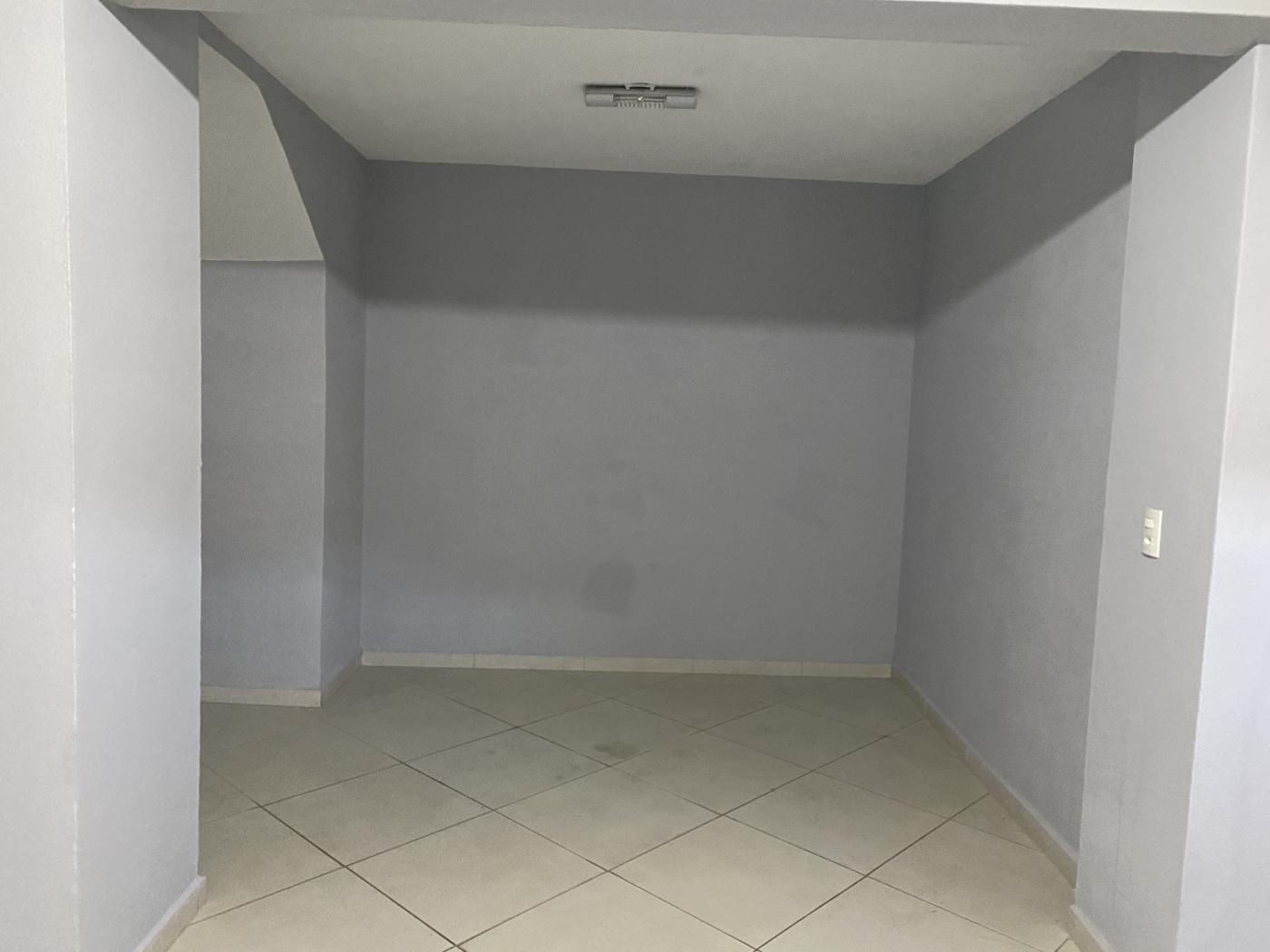 Casa à venda com 3 quartos, 120m² - Foto 3