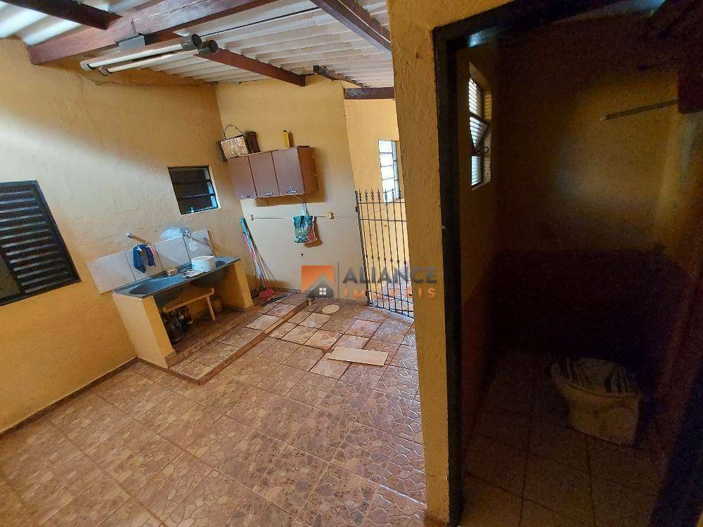 Casa à venda com 2 quartos, 97m² - Foto 19