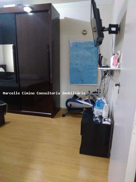 Apartamento à venda com 2 quartos, 60m² - Foto 11