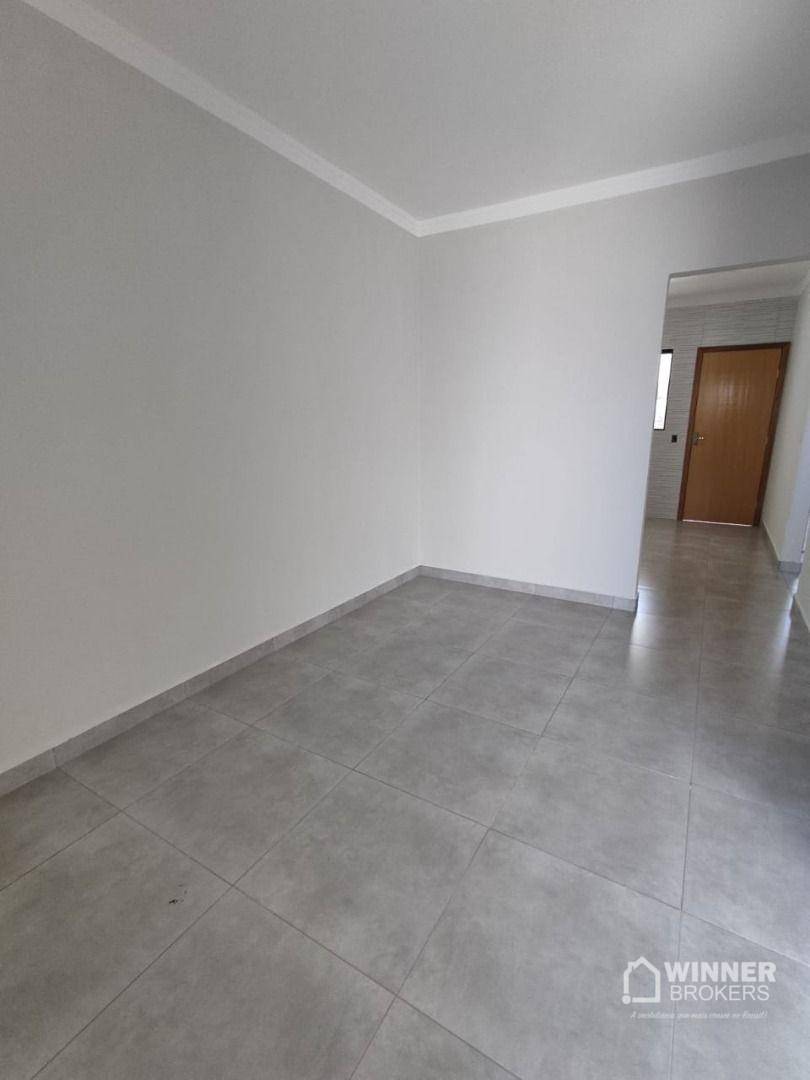 Casa à venda com 3 quartos, 68m² - Foto 3