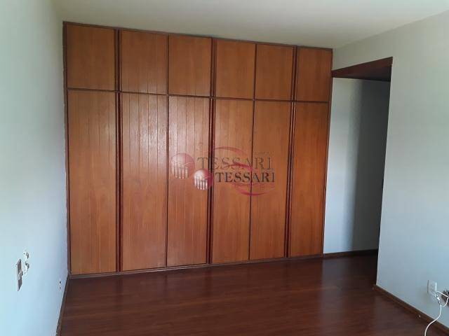 Casa à venda com 3 quartos, 900m² - Foto 13