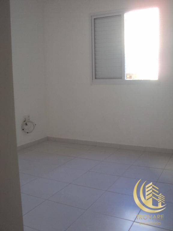 Apartamento à venda com 3 quartos, 78m² - Foto 3