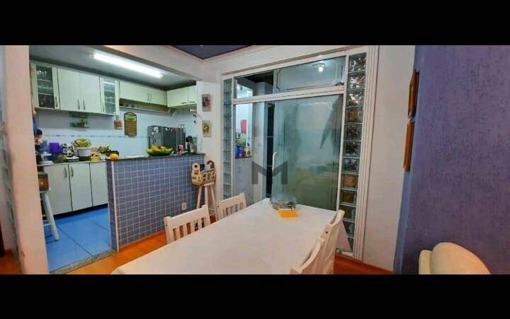 Apartamento à venda com 3 quartos, 93m² - Foto 3