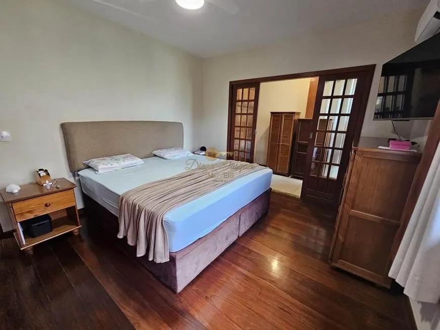 Casa à venda com 4 quartos, 204m² - Foto 9