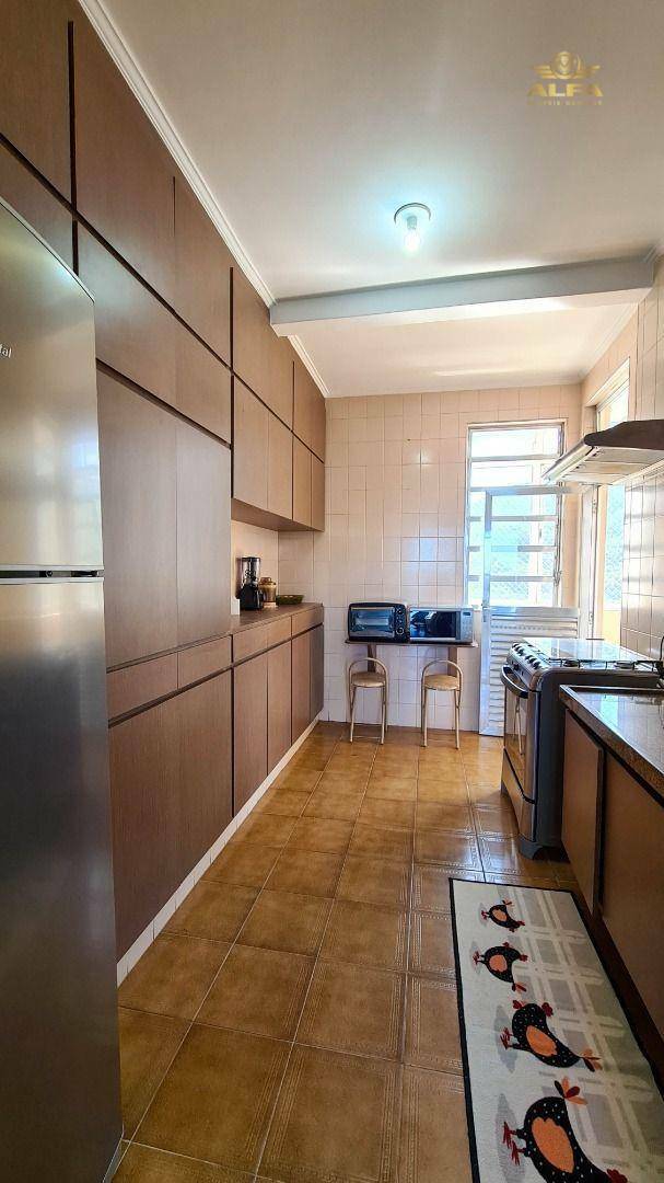 Apartamento à venda com 3 quartos, 145m² - Foto 19