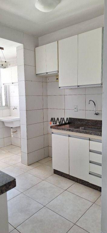 Apartamento à venda com 2 quartos, 62m² - Foto 2