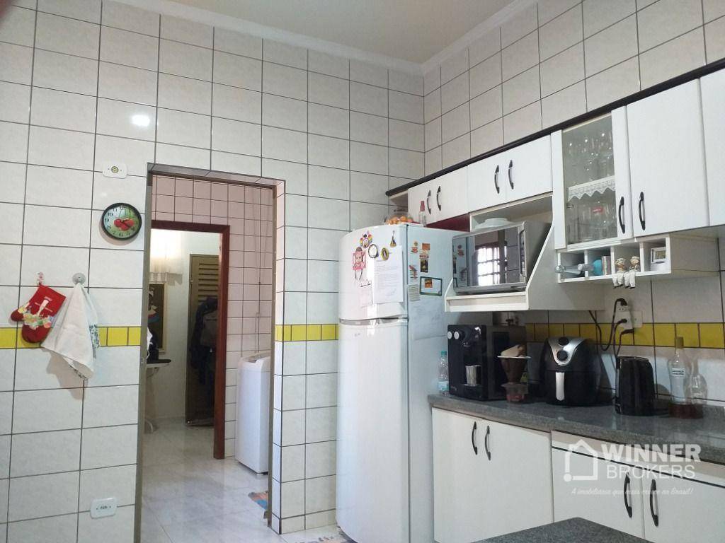 Sobrado à venda com 4 quartos, 166m² - Foto 12