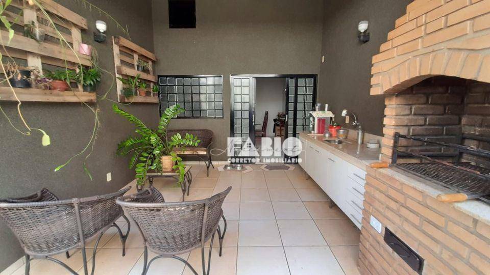 Casa à venda com 3 quartos, 140m² - Foto 12