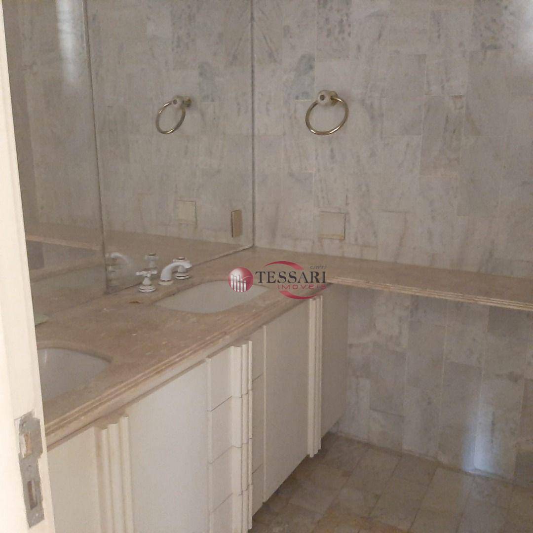 Apartamento à venda com 3 quartos, 167m² - Foto 19