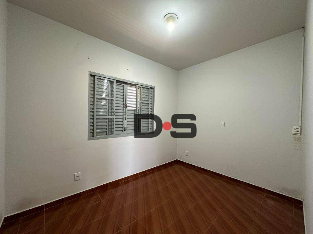 Casa à venda com 4 quartos, 285m² - Foto 6