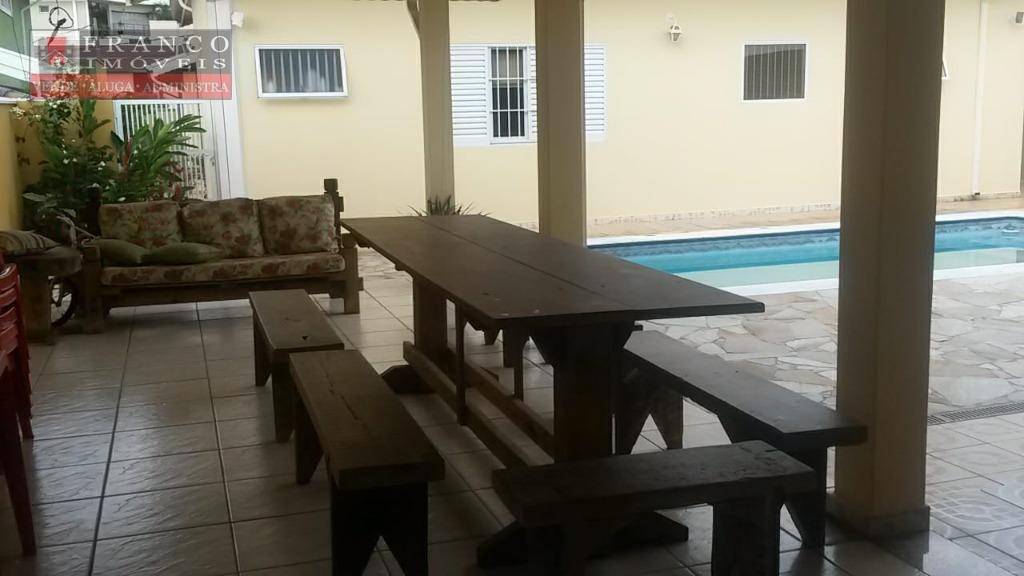 Casa de Condomínio à venda com 3 quartos, 300m² - Foto 6