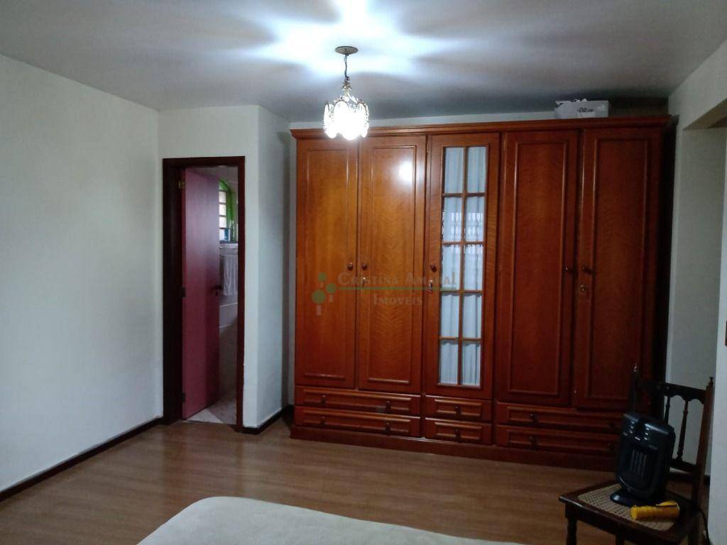 Casa à venda com 3 quartos, 217m² - Foto 25