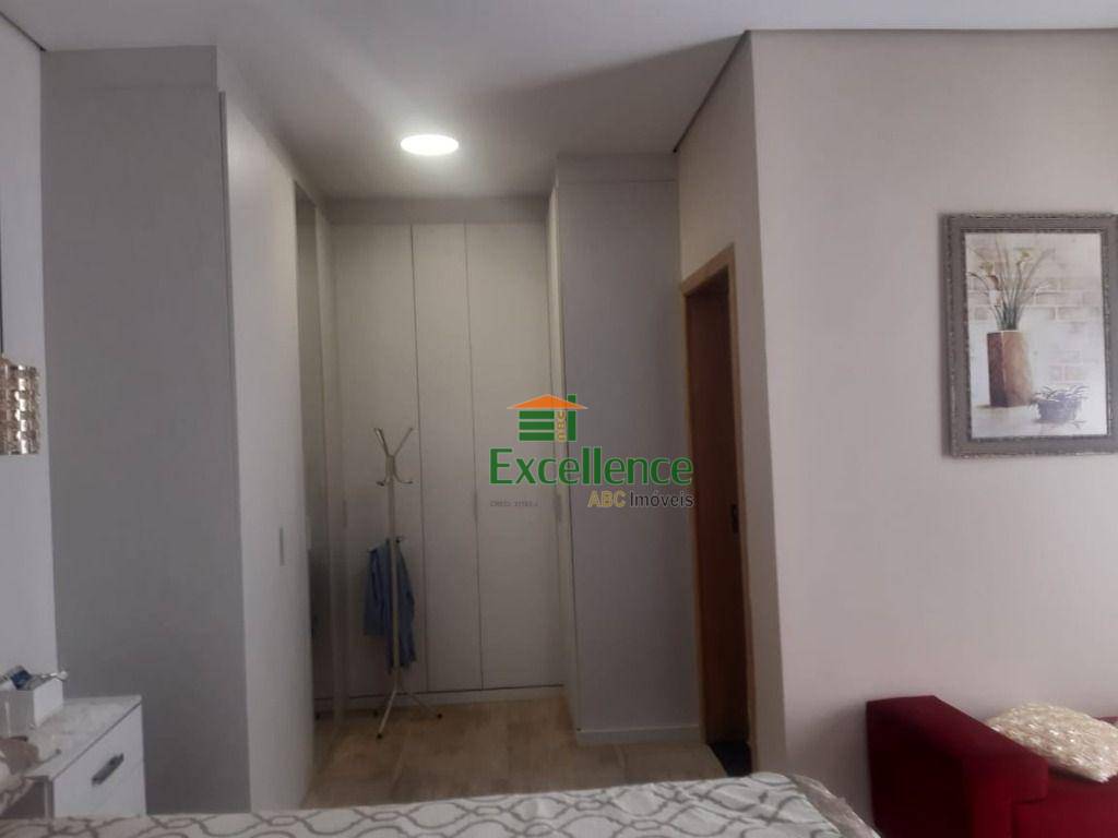 Casa à venda com 3 quartos, 180m² - Foto 8