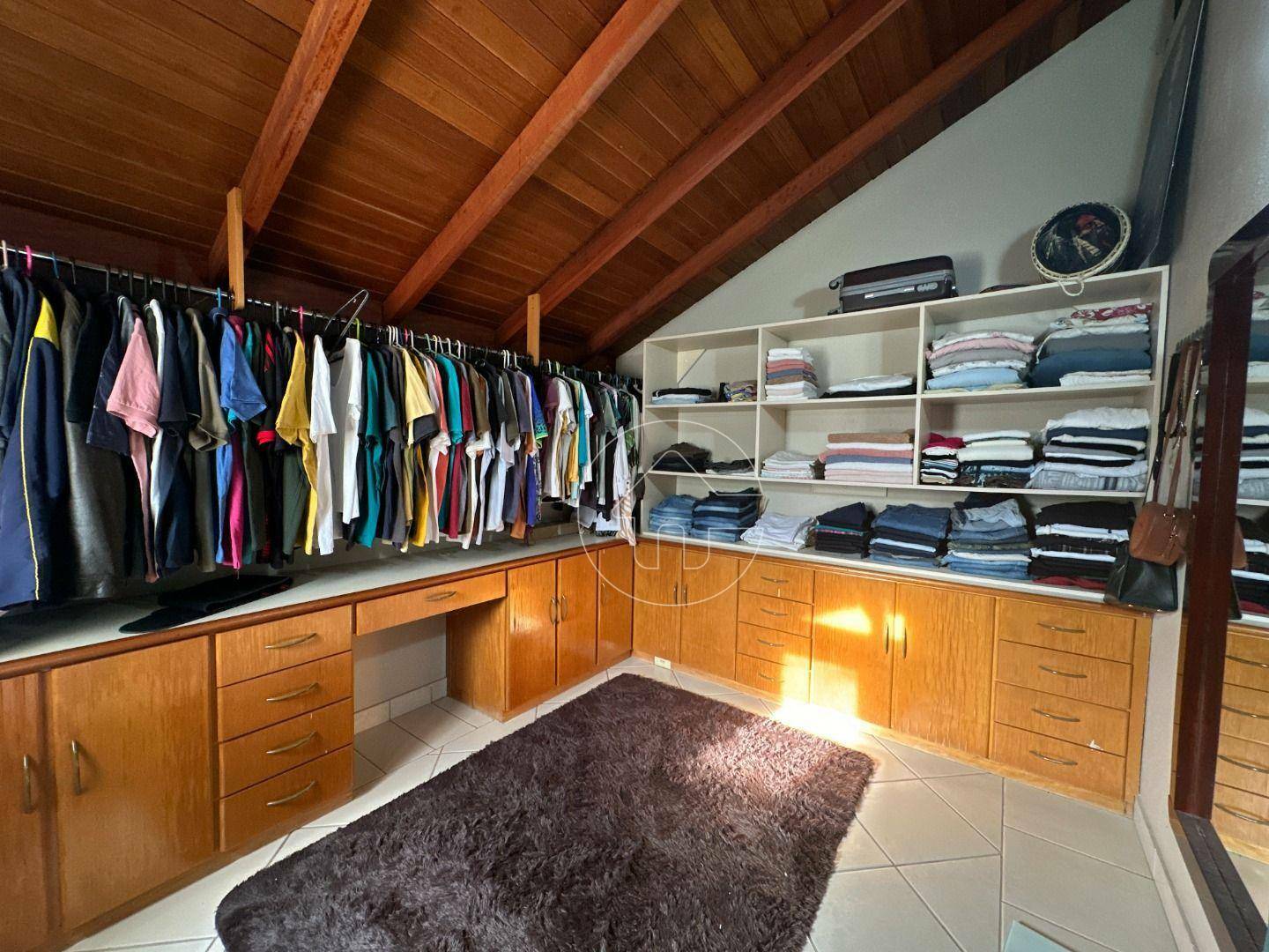 Casa à venda com 4 quartos, 350m² - Foto 20
