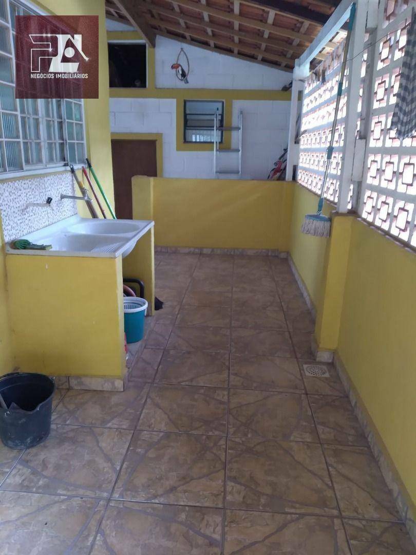 Chácara à venda com 3 quartos, 230m² - Foto 6