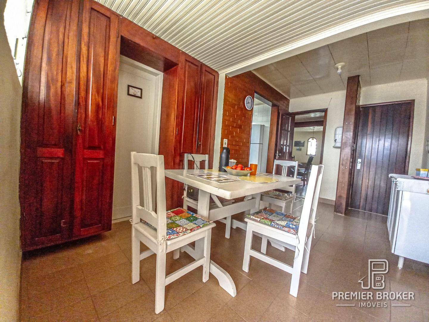 Casa à venda com 3 quartos, 185m² - Foto 25