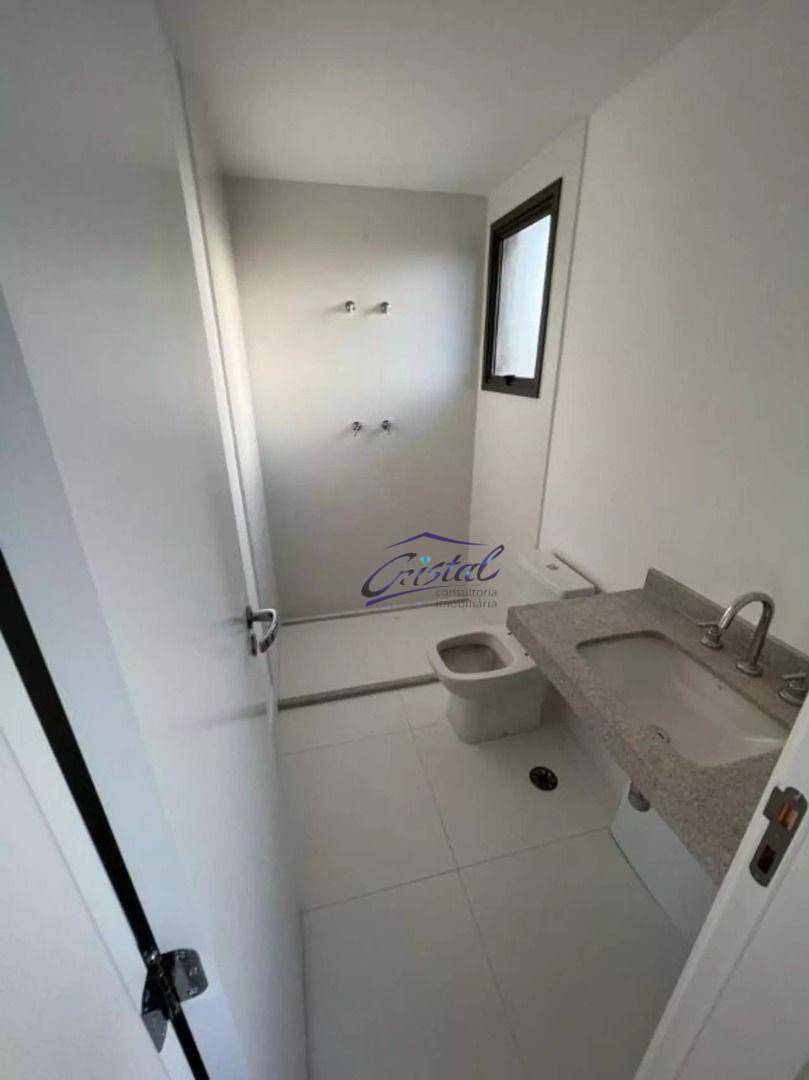 Apartamento à venda com 3 quartos, 143m² - Foto 10