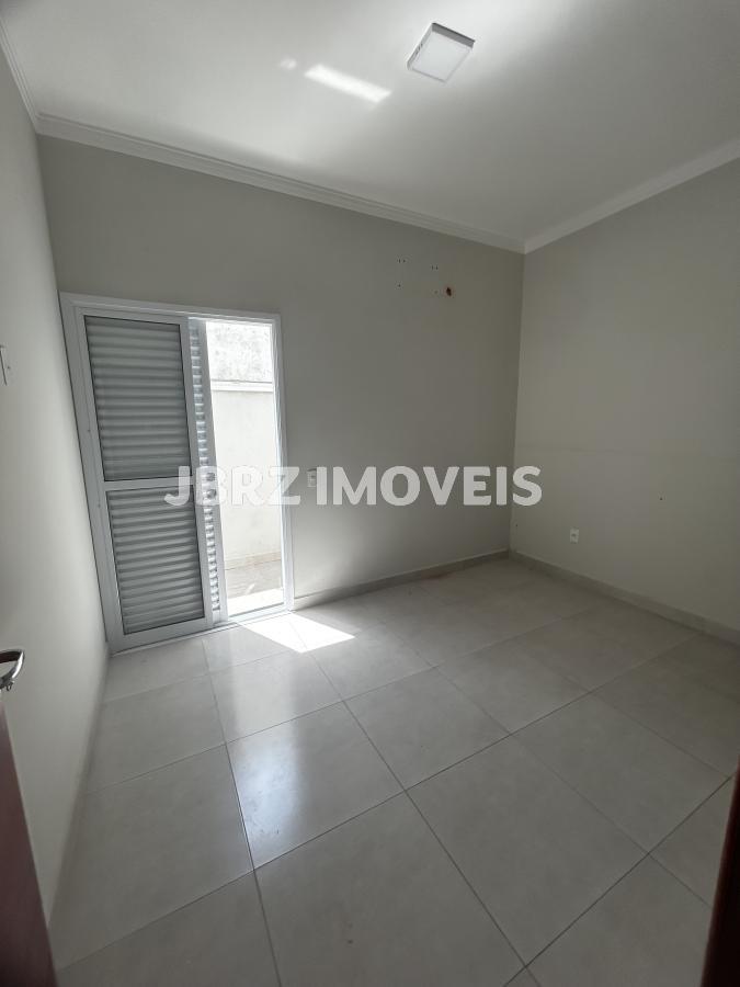 Casa à venda com 2 quartos, 97m² - Foto 9