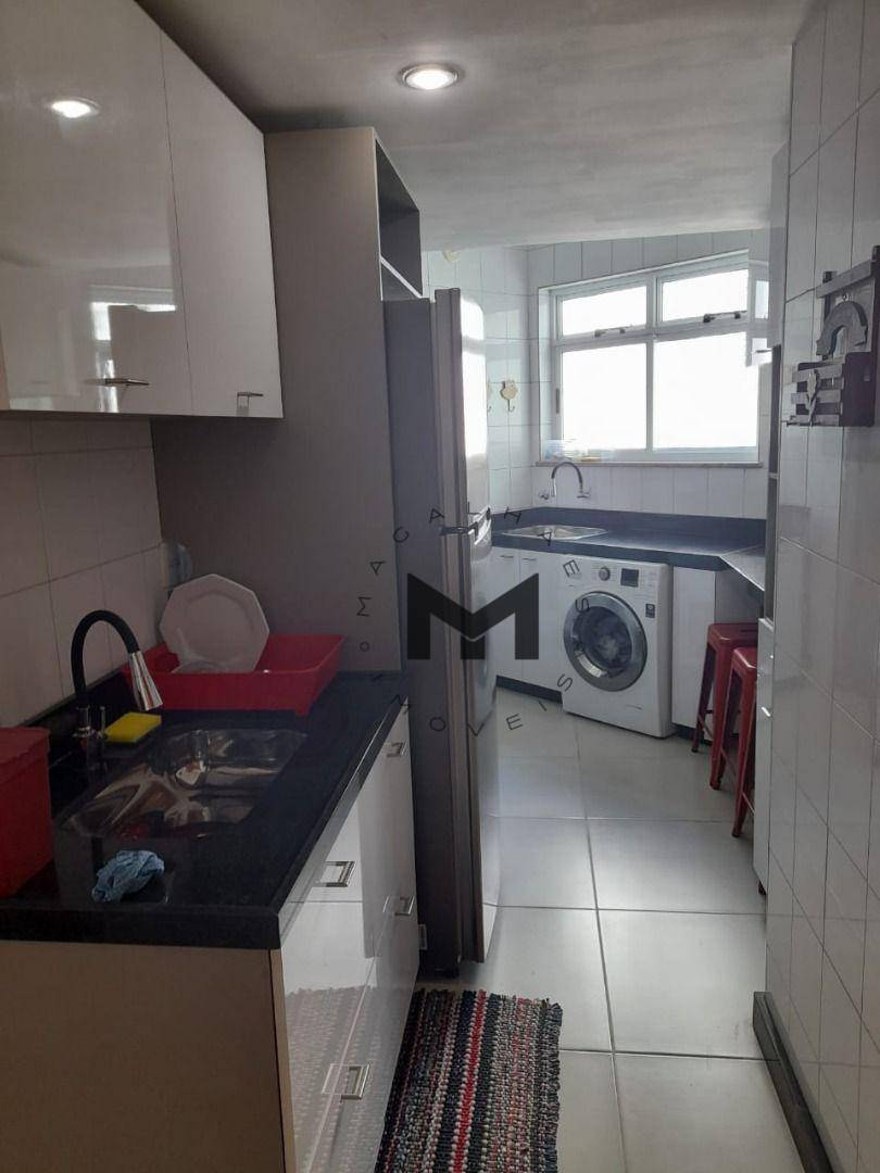 Apartamento à venda com 2 quartos, 70m² - Foto 12