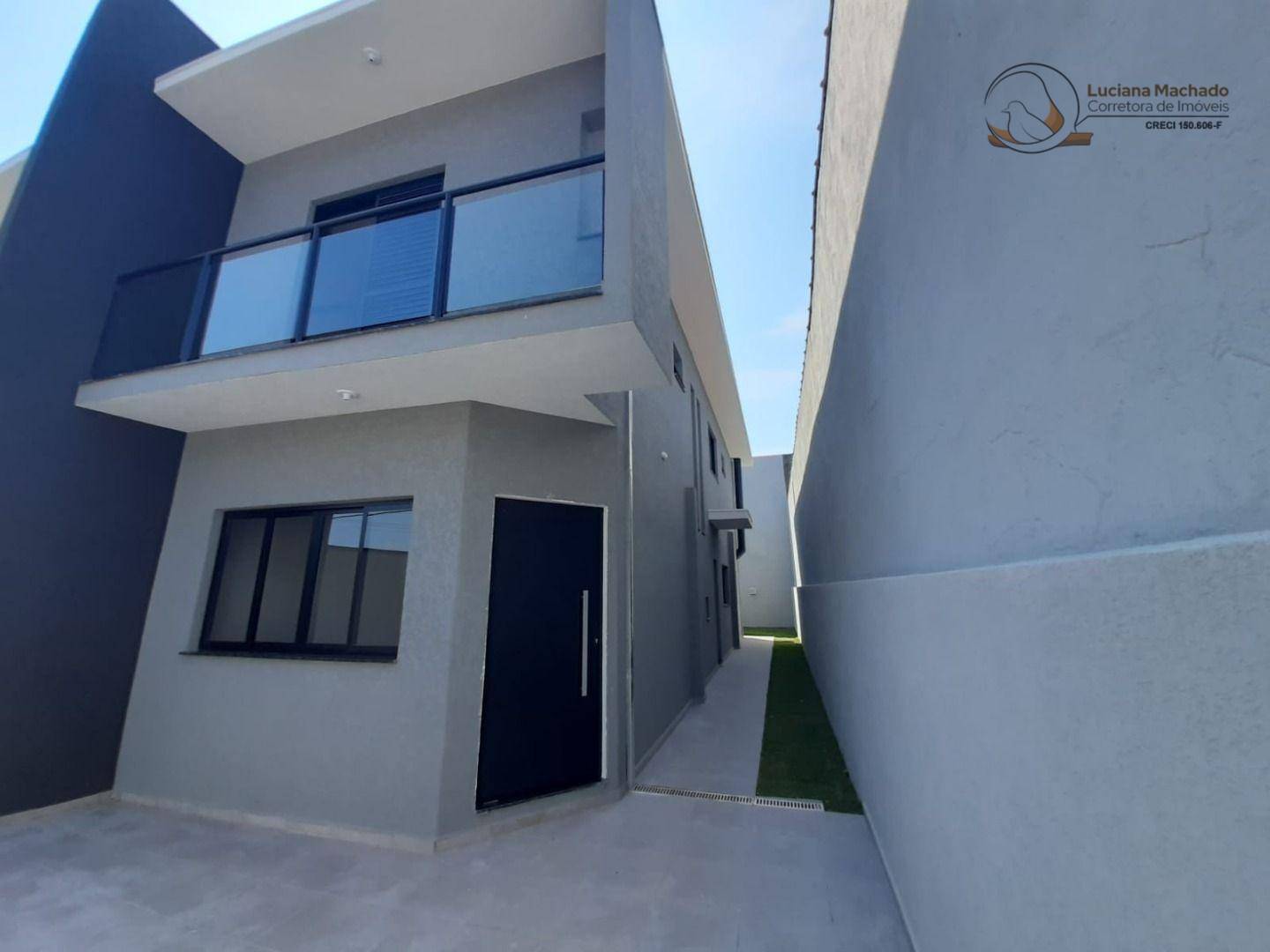 Casa à venda com 3 quartos, 113m² - Foto 1