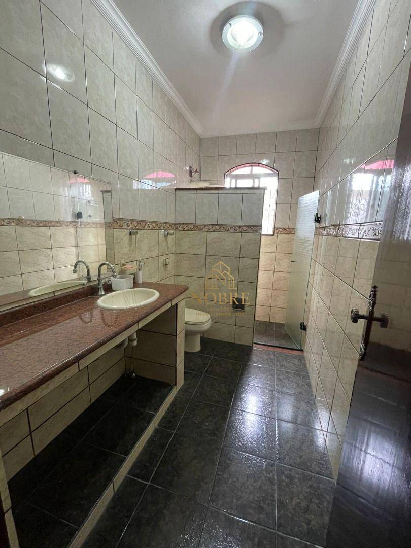 Casa, 3 quartos, 151 m² - Foto 2